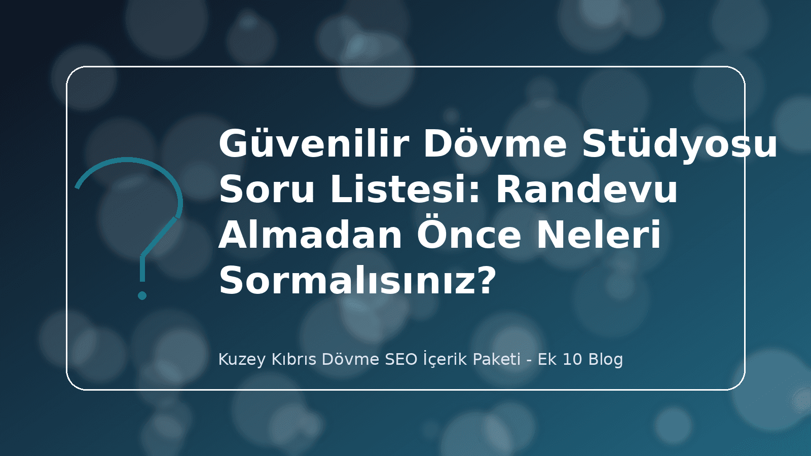 Bir dövme stüdyosunun girişinde, elindeki kontrol listesiyle sanatçıya sorular soran ve stüdyonun hijyen sertifikalarını inceleyen bir müşteri.
